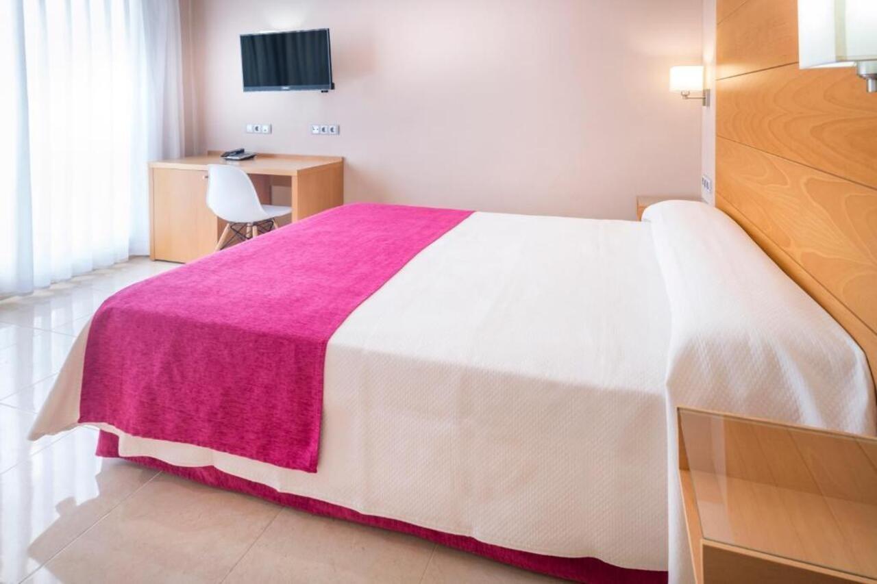 Mediterraneo Bay Hotel & Resort ロケタス・デ・マル エクステリア 写真