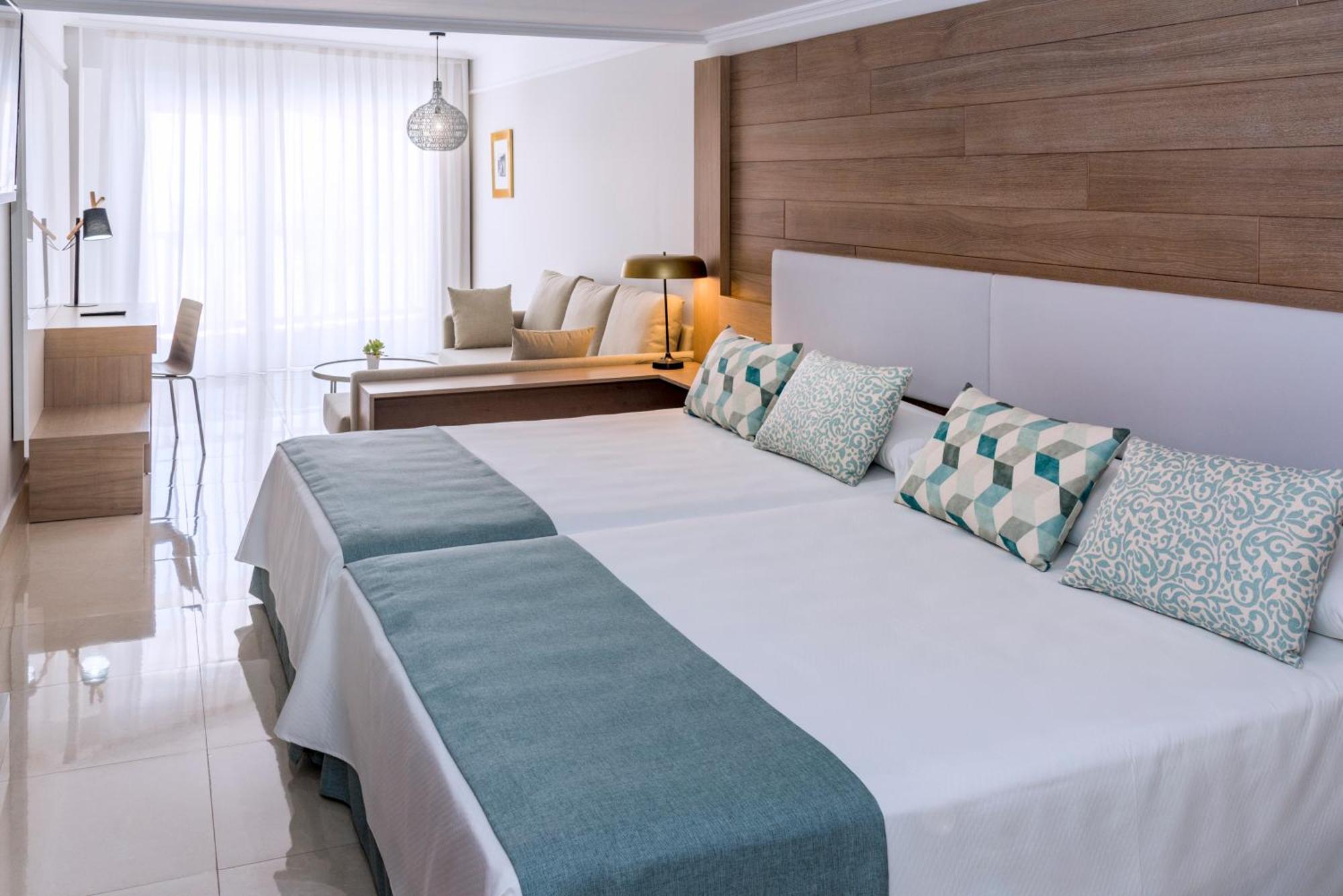 Mediterraneo Bay Hotel & Resort ロケタス・デ・マル エクステリア 写真