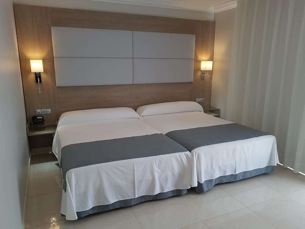 Mediterraneo Bay Hotel & Resort ロケタス・デ・マル エクステリア 写真
