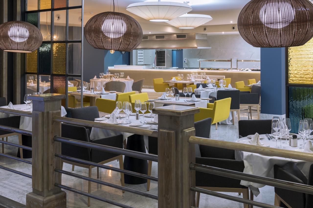 Mediterraneo Bay Hotel & Resort ロケタス・デ・マル エクステリア 写真